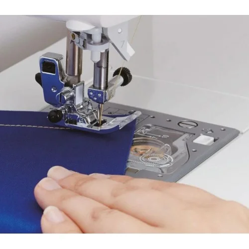 Masina casnica de cusut si matlasat Juki HZL-UX8 cu -20% discount